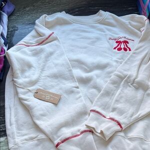 Daisy Golden Women’s White Sweatshirt